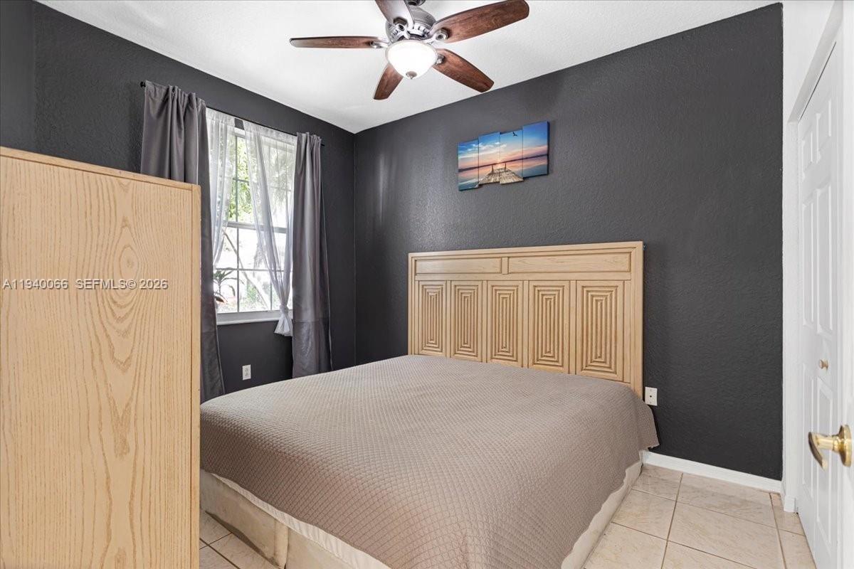 REGENCY HOMES AT SUNRISE - Residential Lease