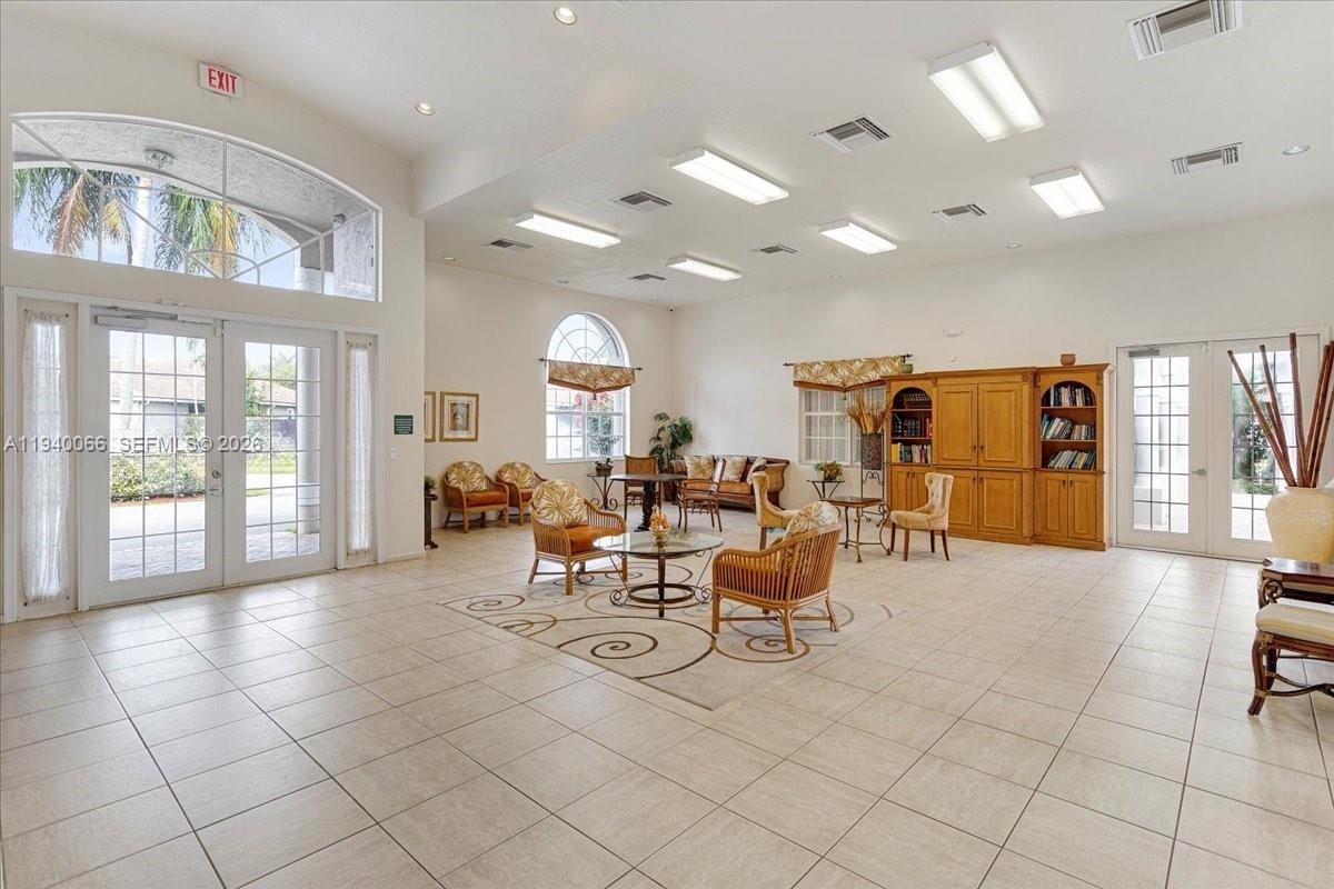 REGENCY HOMES AT SUNRISE - Residential Lease