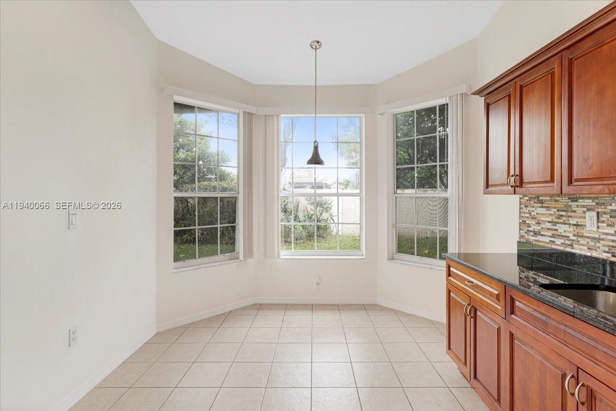 REGENCY HOMES AT SUNRISE - Residential Lease