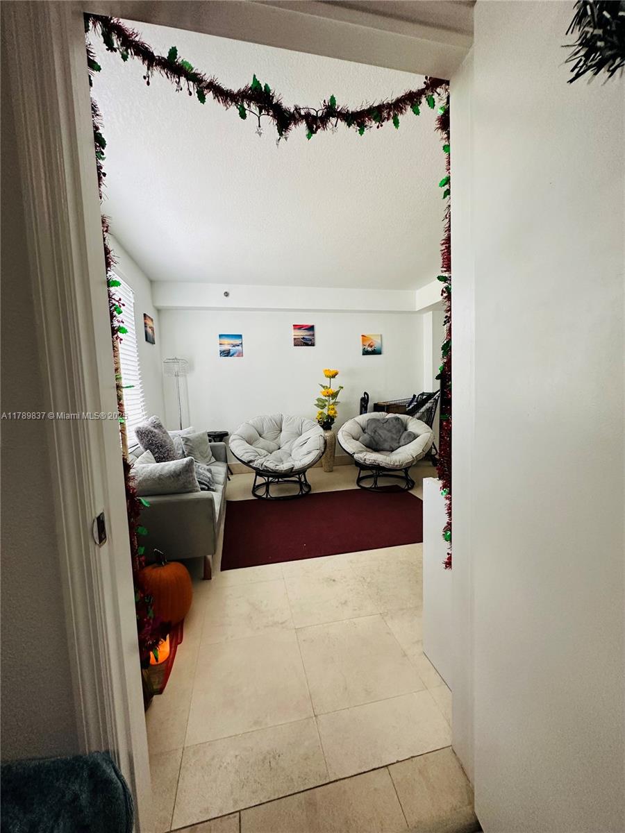1300 PENNSYLVANIA CONDO - Residential
