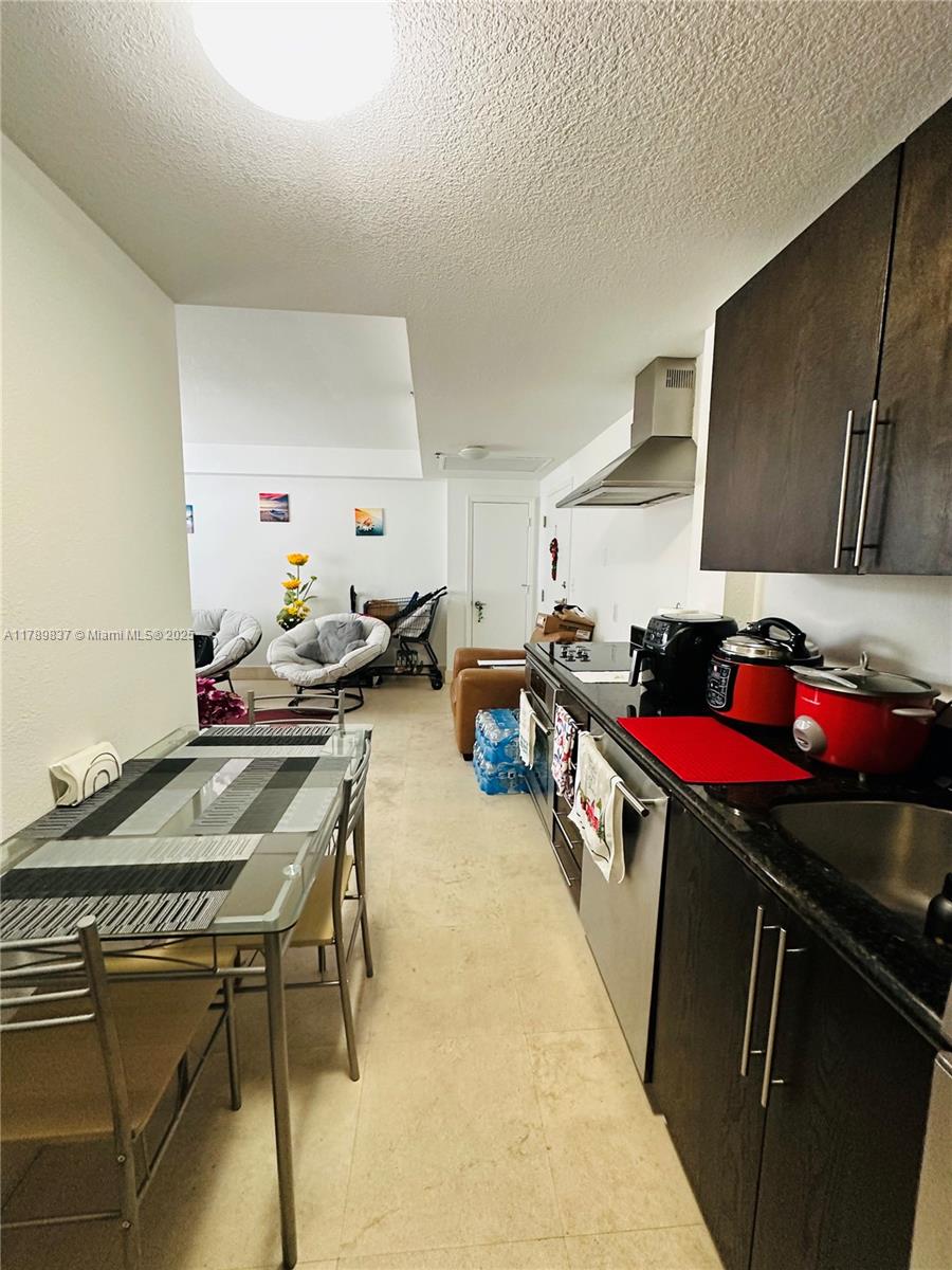 View photos, virtual tours, details... 1300 Pennsylvania Ave 109