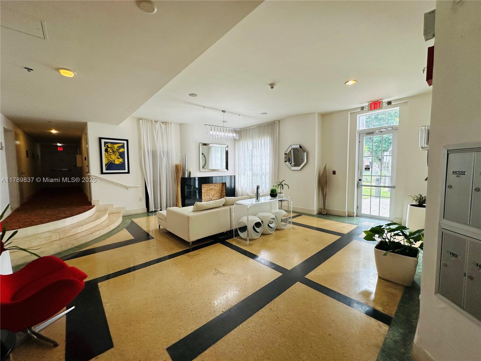 1300 PENNSYLVANIA CONDO - Residential