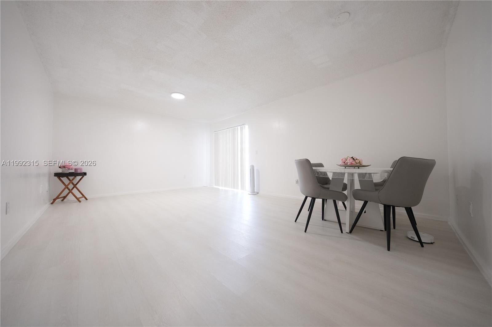 COVE CONDO PHASE I - Residential