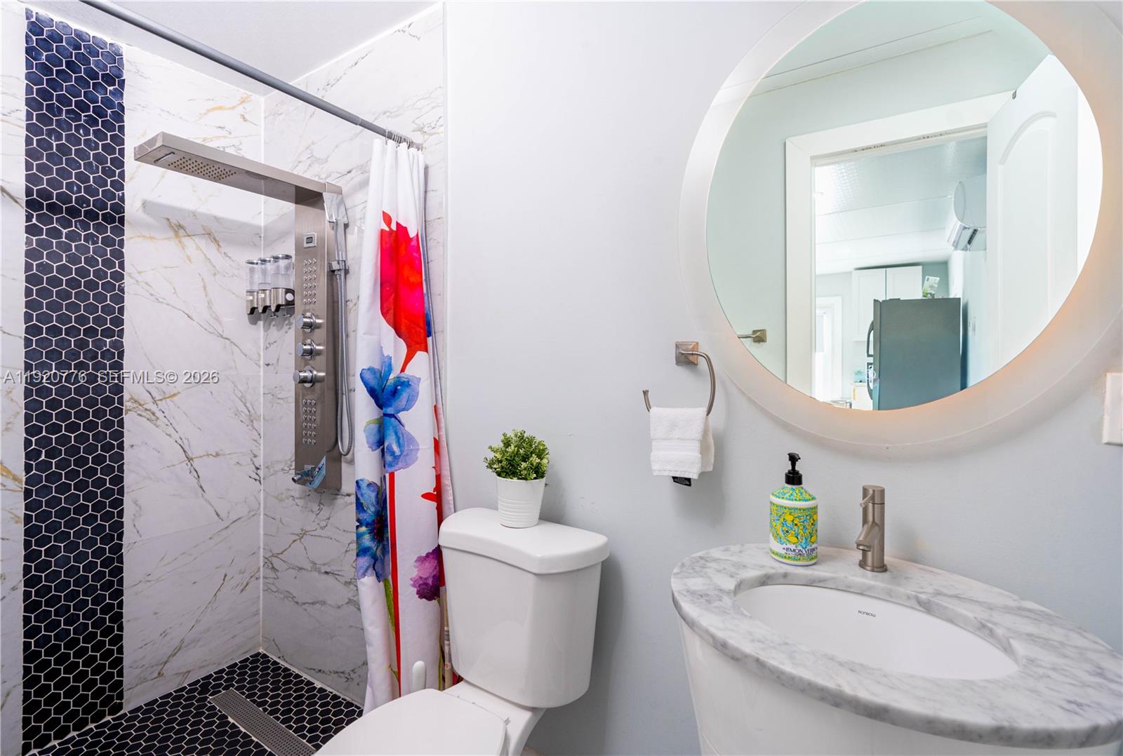 SCOTT LAKE MANOR SEC 8 - Residential