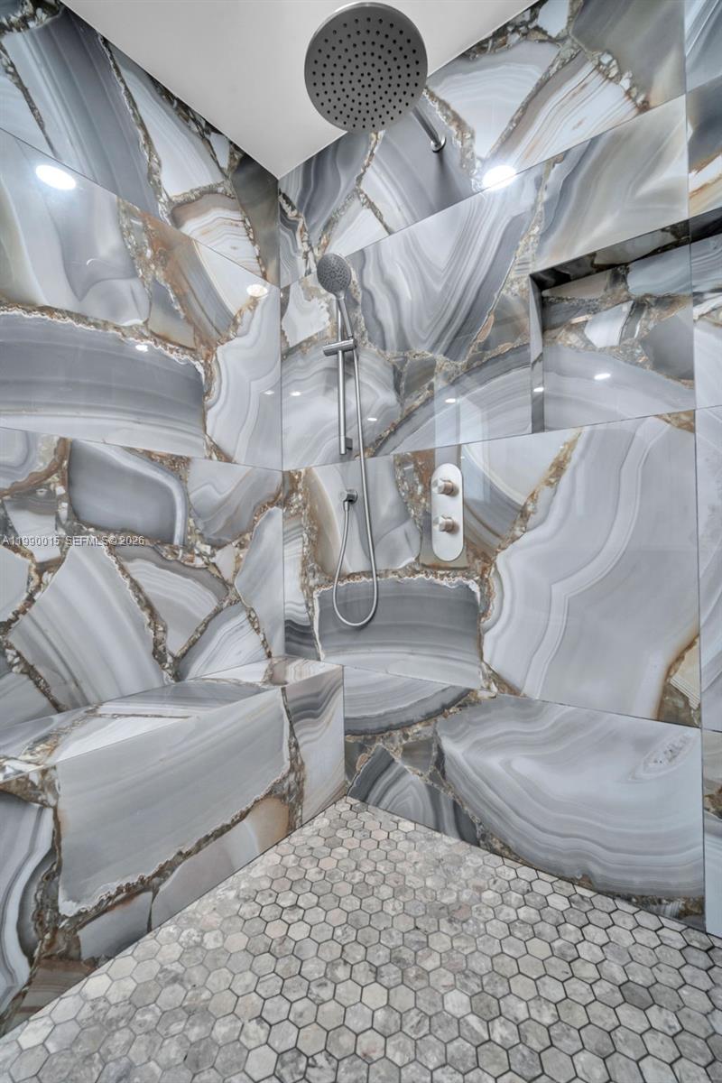 GARDEN HILLS WEST - Residential