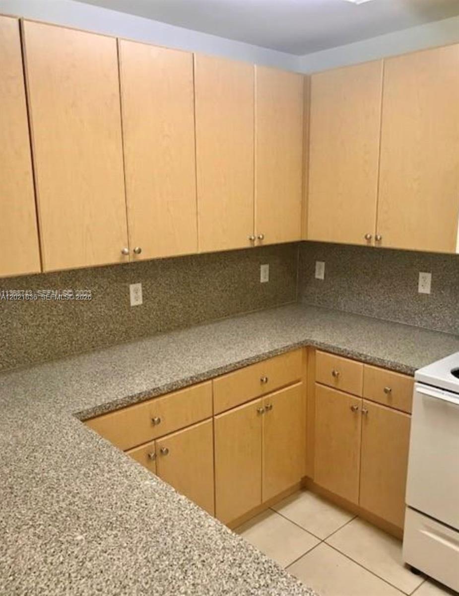 22631 SW 88th Pl 5-18