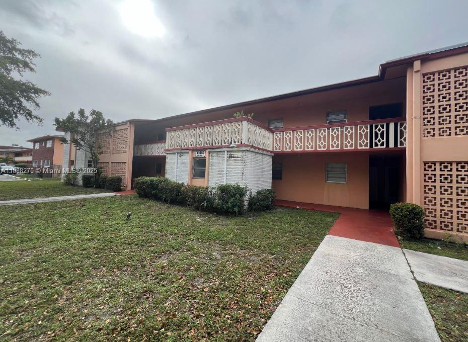 STAR LAKES ESTATES NO 3 C - Residential