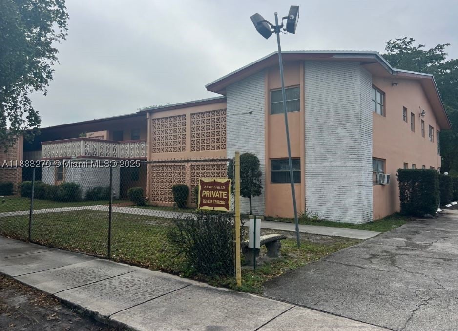 19080 NE 3rd Ct 312, Miami FL 33179