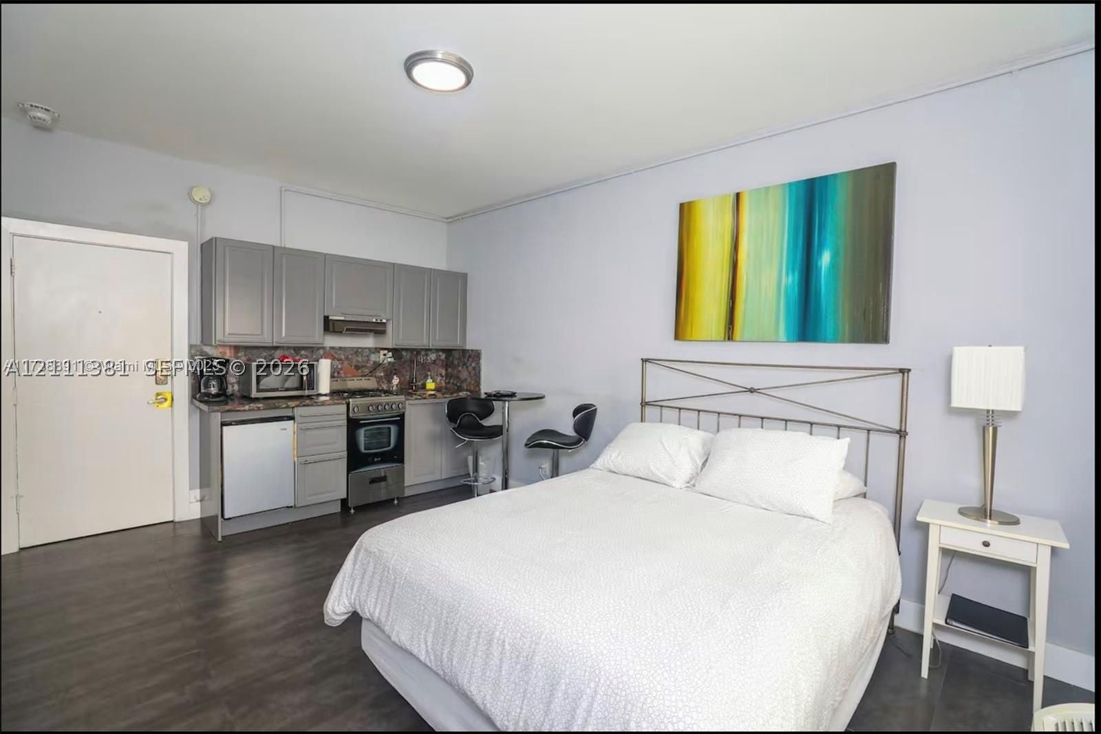 3710 Collins Ave N-206