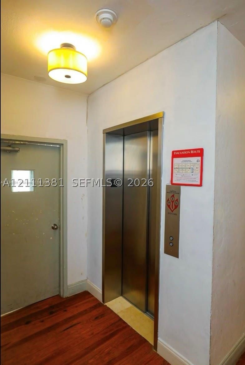 3710 Collins Ave N-206