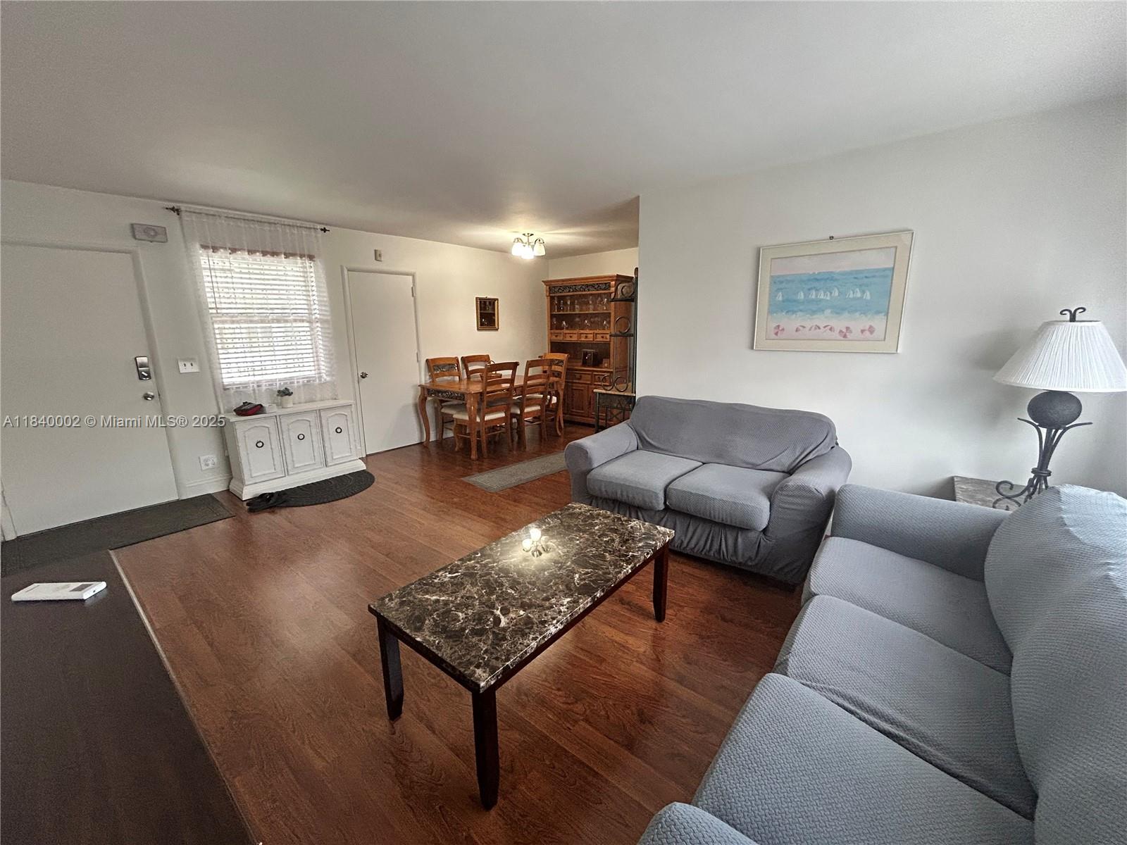 1717 Rodman St 15