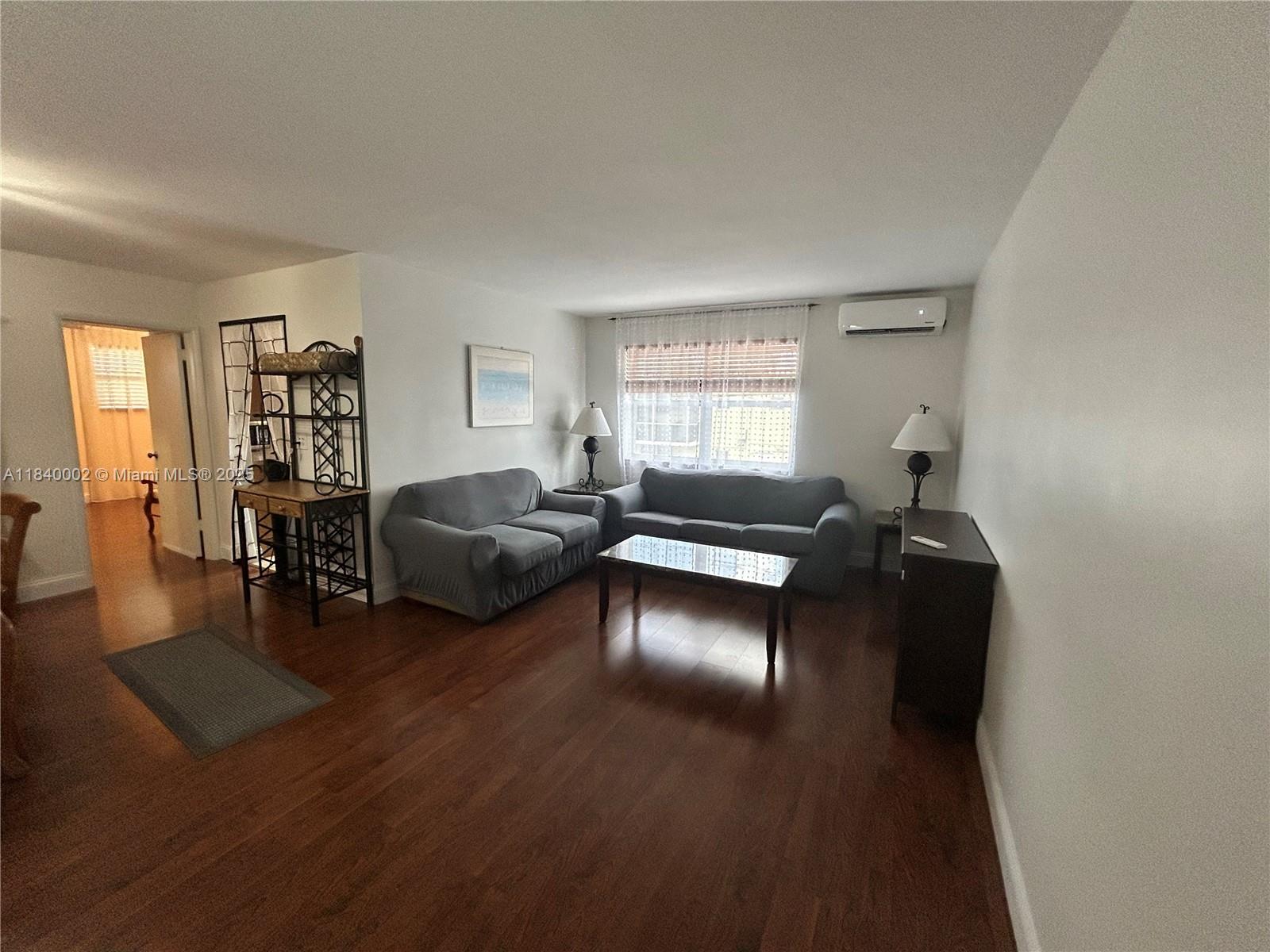1717 Rodman St 15