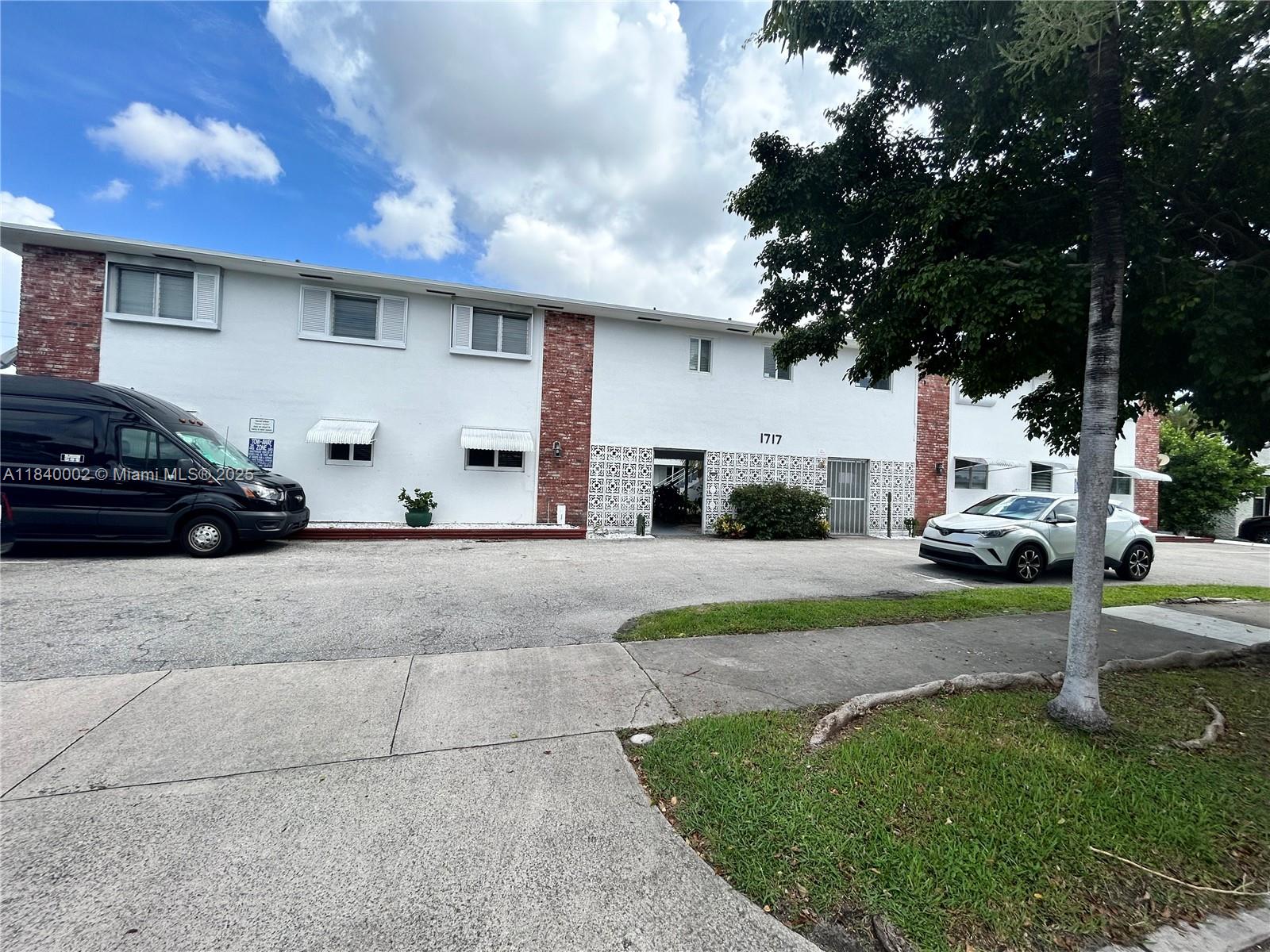 Beautiful, clean and well-maintained 1-bedroom, 1-bath unit located on the second floor of a secure building in Hollywood. No assessments and building has reserves WITH LOW MAINTENANCE! Newer roof (3 yrs old) and A/C (3 yrs old). Maintenance includes water and garbage. Unit can be sold furnished or unfurnished. Building does not allow pets. Laundry in building. Live just 7 minutes from Hollywood Beach and enjoy unbeatable convenience every day.
Just 5 minutes to Publix for all your grocery needs, Only 3 minutes to CVS Pharmacy for quick errands and essentials, A short 2-minute drive to two European grocery markets with authentic selections
Whether you’re looking for a beachside escape, a walkable lifestyle, or easy access to international markets, this location offers it all.