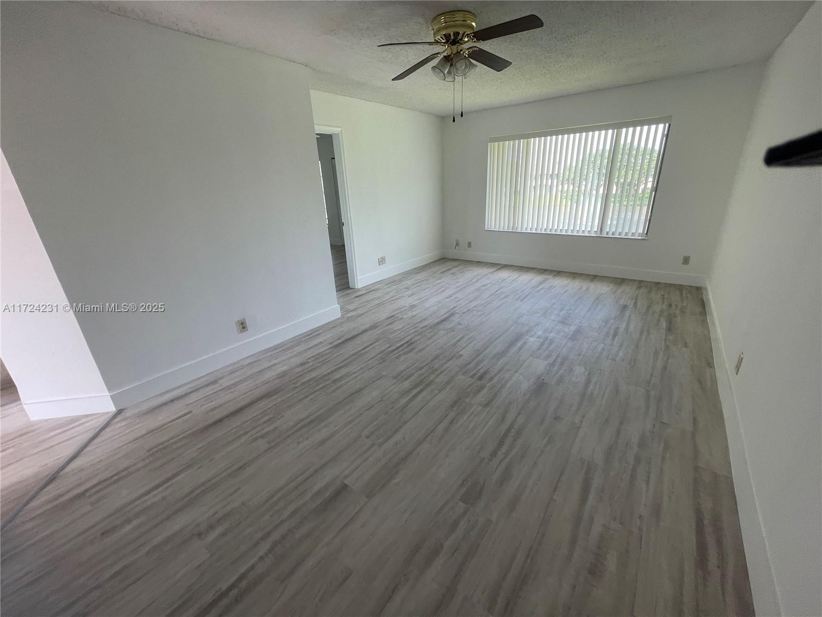 LAKEWOOD VILLAGE - Residential