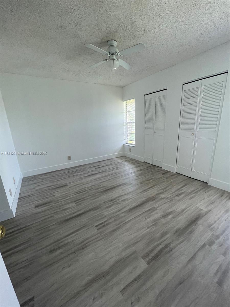 LAKEWOOD VILLAGE - Residential