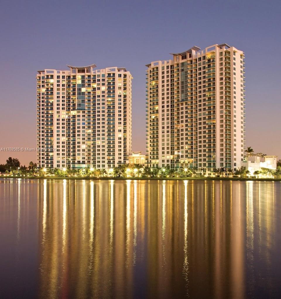 Property for Sale at 2681 N Flamingo Rd 302S, Sunrise, Miami-Dade County, Florida - Bedrooms: 1 
Bathrooms: 2  - $279,500