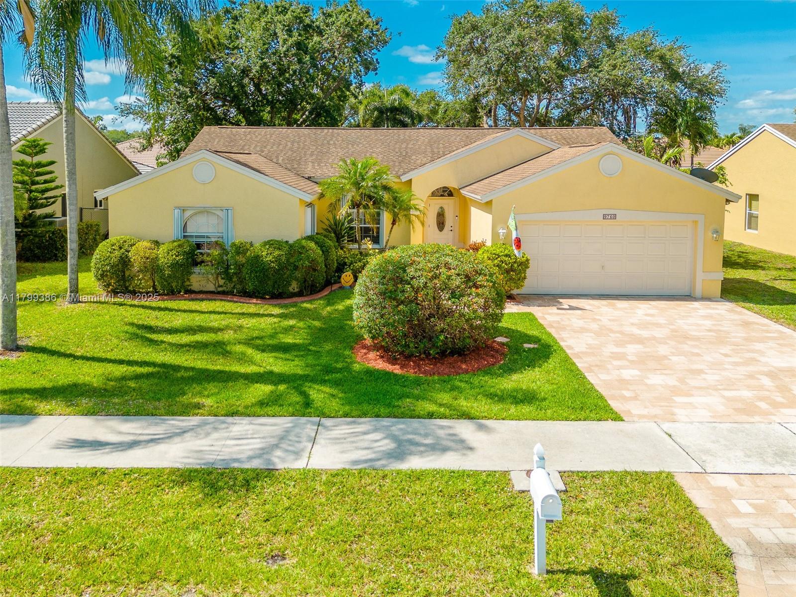 9760 Sw 15th Dr, Davie, Broward County, Florida - 3 Bedrooms  
2 Bathrooms - 