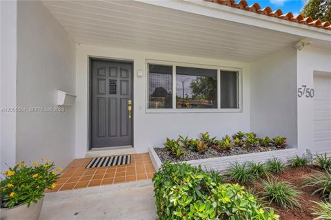 Tiny photo for 5750 SW 52nd Ter, South Miami, FL 33155 (MLS # A12006584)