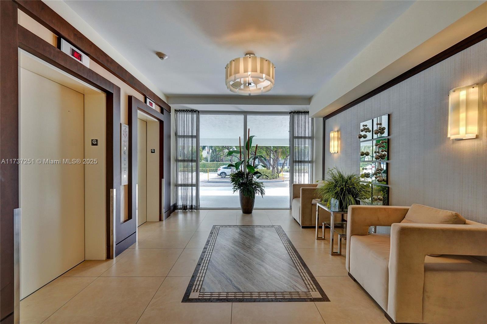 LE MAISONNEUVE CONDO - Residential