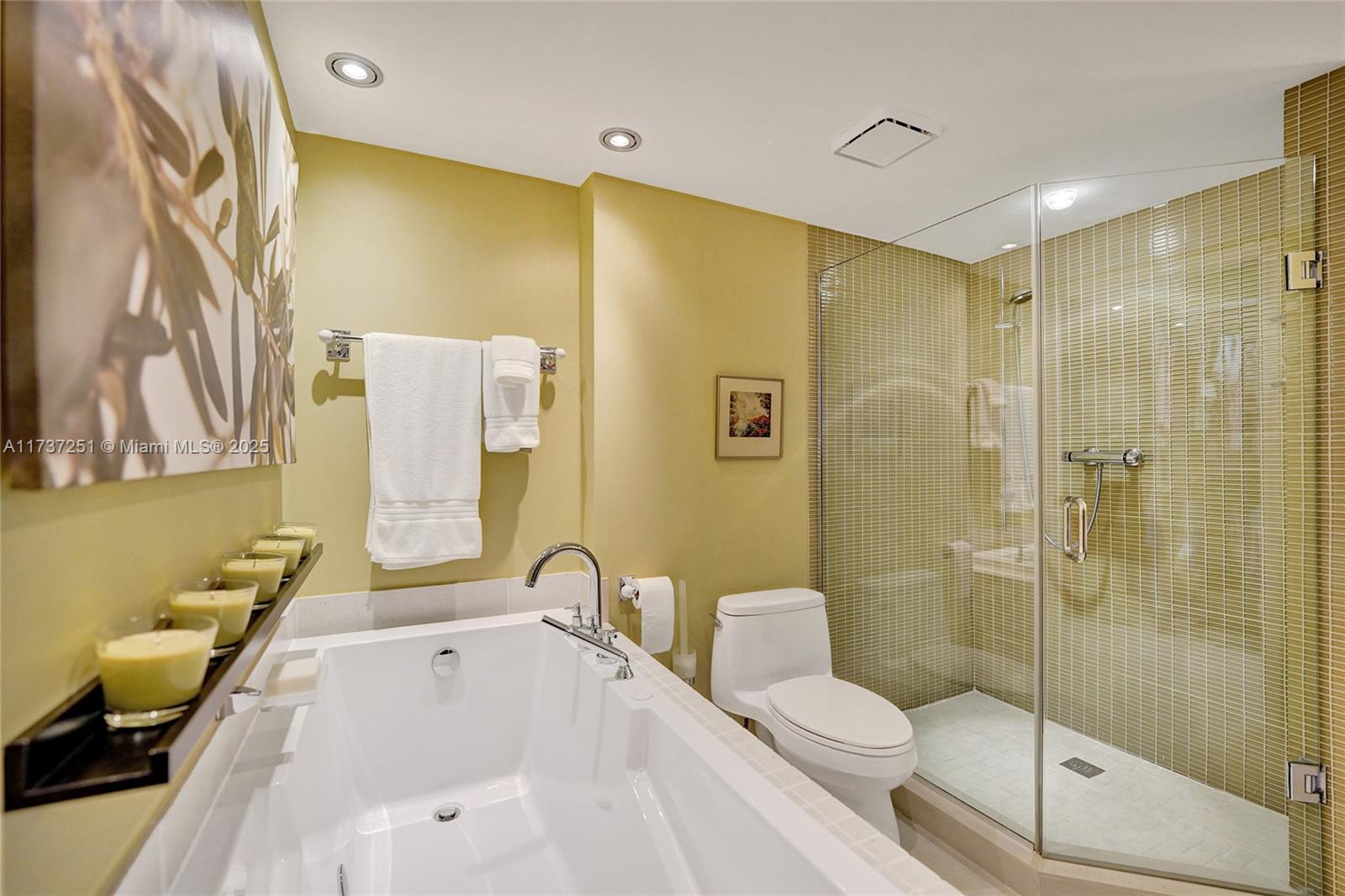 LE MAISONNEUVE CONDO - Residential