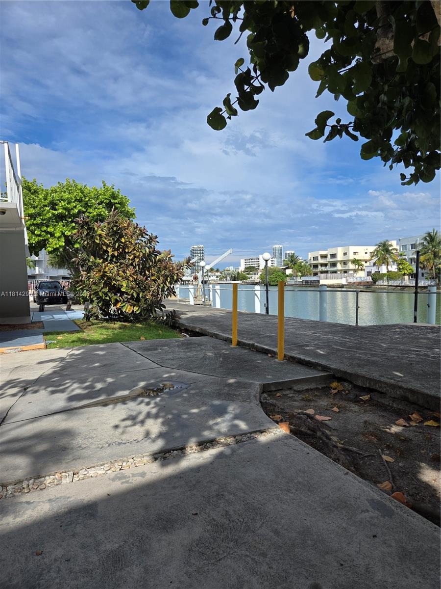 NORMANDY SH YACHT & CO CL - Residential Lease