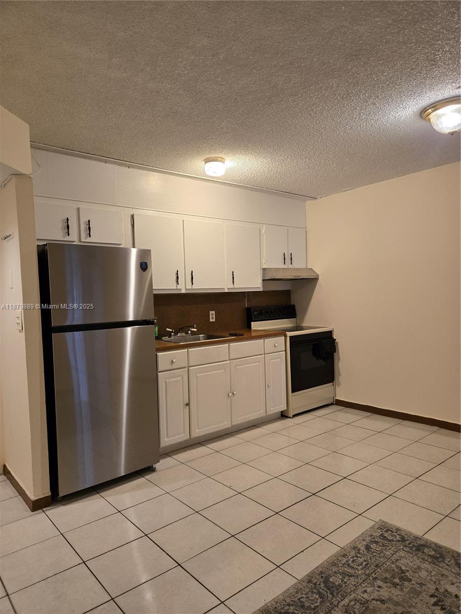 130 S Shore Dr 3B