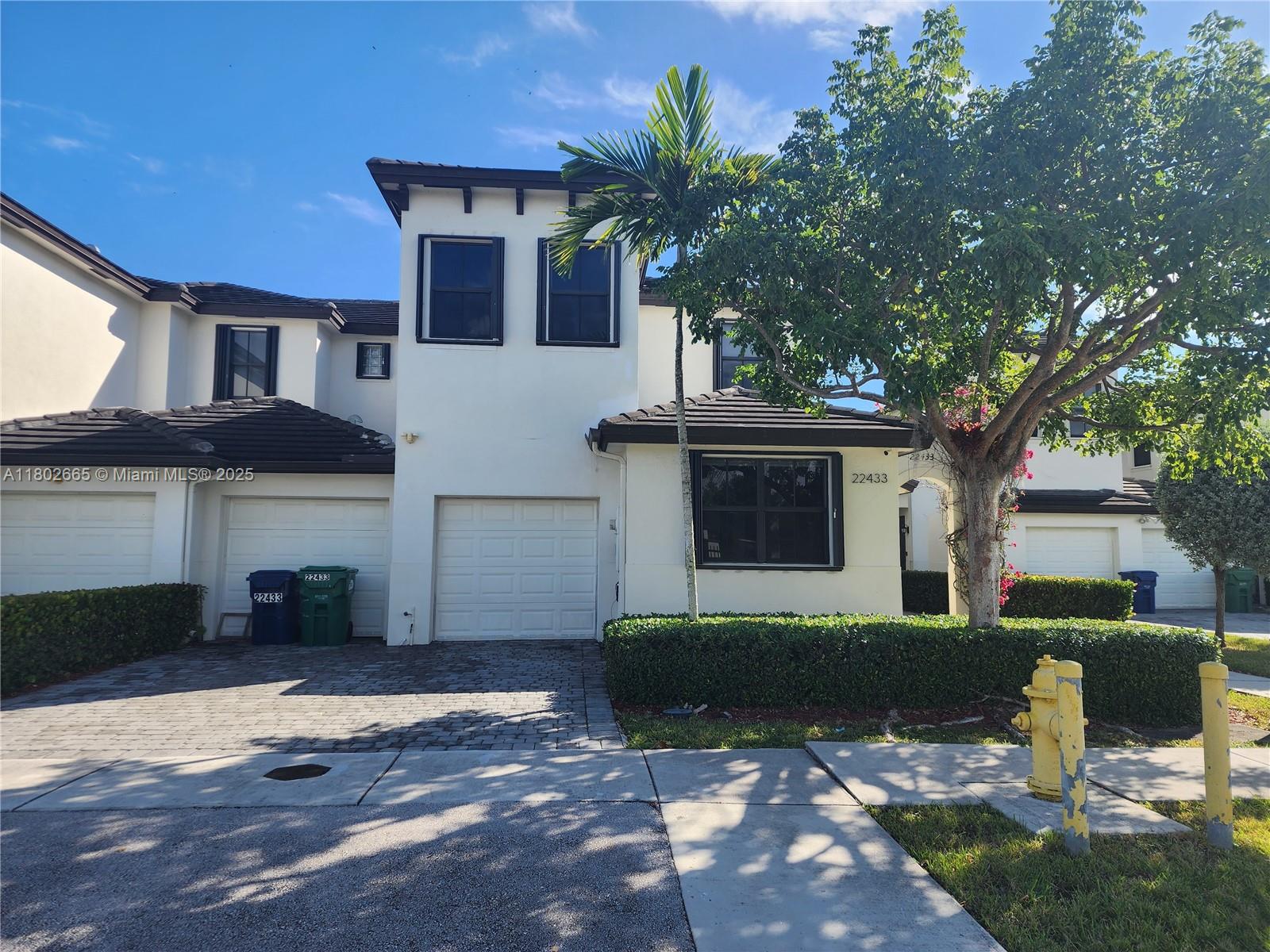 Rental Property at 22433 Sw 102nd Ave 22433, Miami, Broward County, Florida - Bedrooms: 4 
Bathrooms: 4  - $3,800 MO.