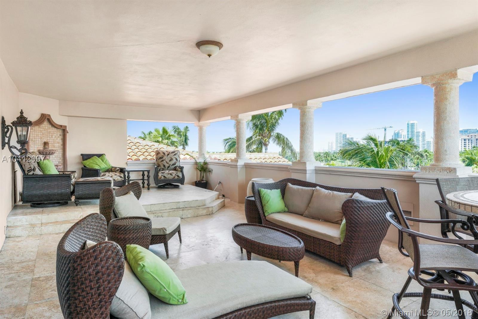 SEASIDE CONDO - Residential