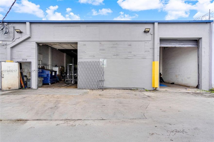 A centrally located 10,925 SF warehouse opportunity in Miami’s NW industrial corridor, offering a clean, open layout designed for efficient operations. The space features (2) grade-level loading doors and flexible configuration that can accommodate a range of users—from storage and distribution to light manufacturing.

With convenient connectivity to the area’s major transportation routes and close proximity to Miami International Airport, this property is well-positioned for businesses that value strong logistics, quick deliveries, and access across Miami-Dade.