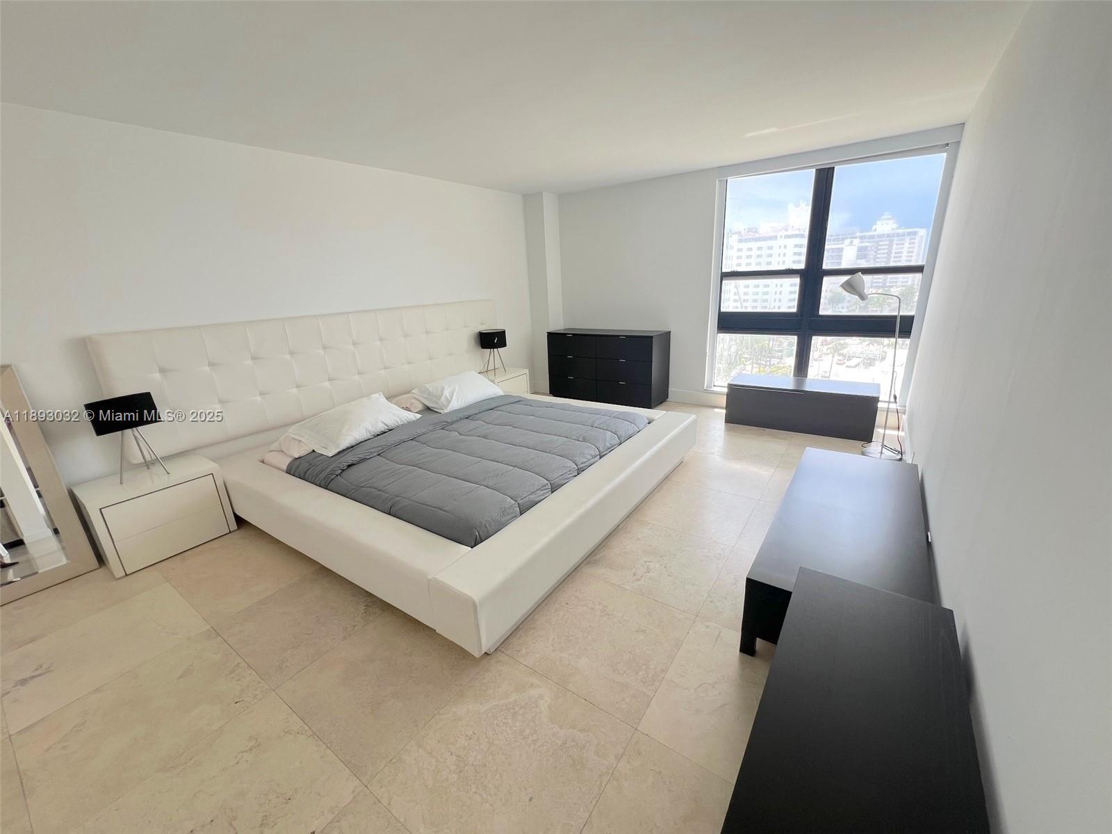 TOWER 1800 CONDO - Residential