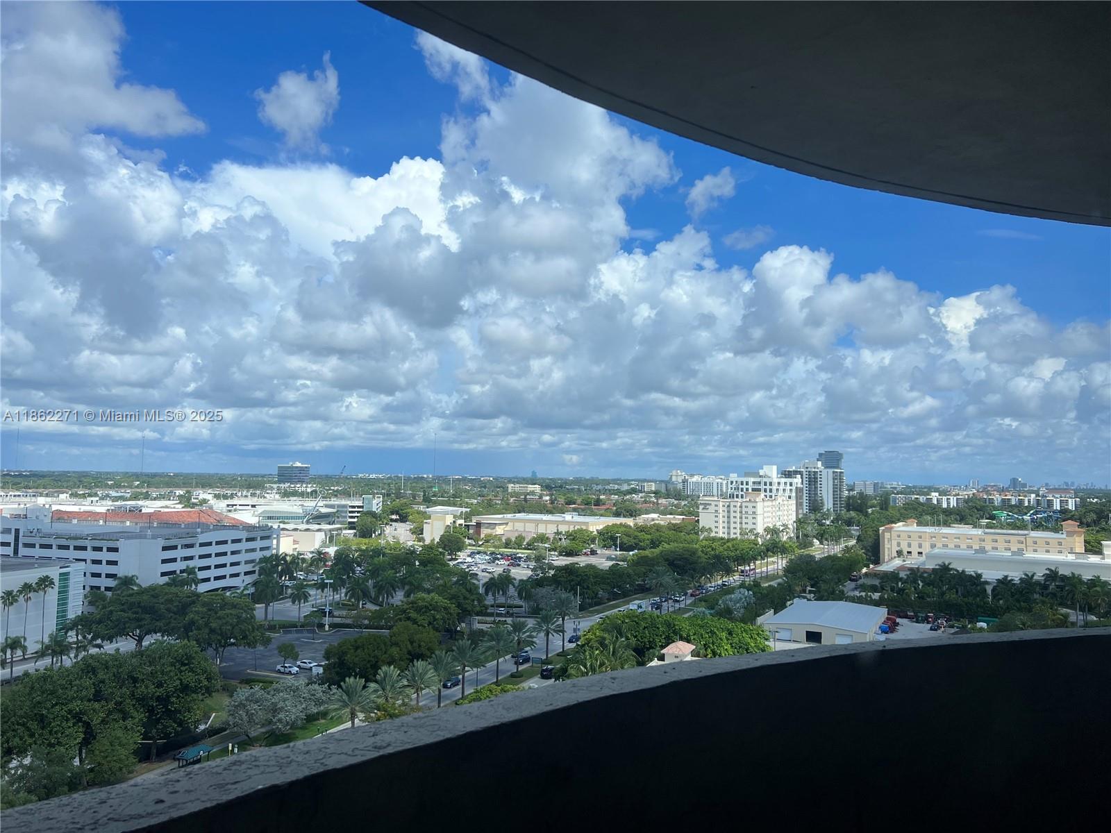 TURNBERRY ON THE GREEN CO - Residential