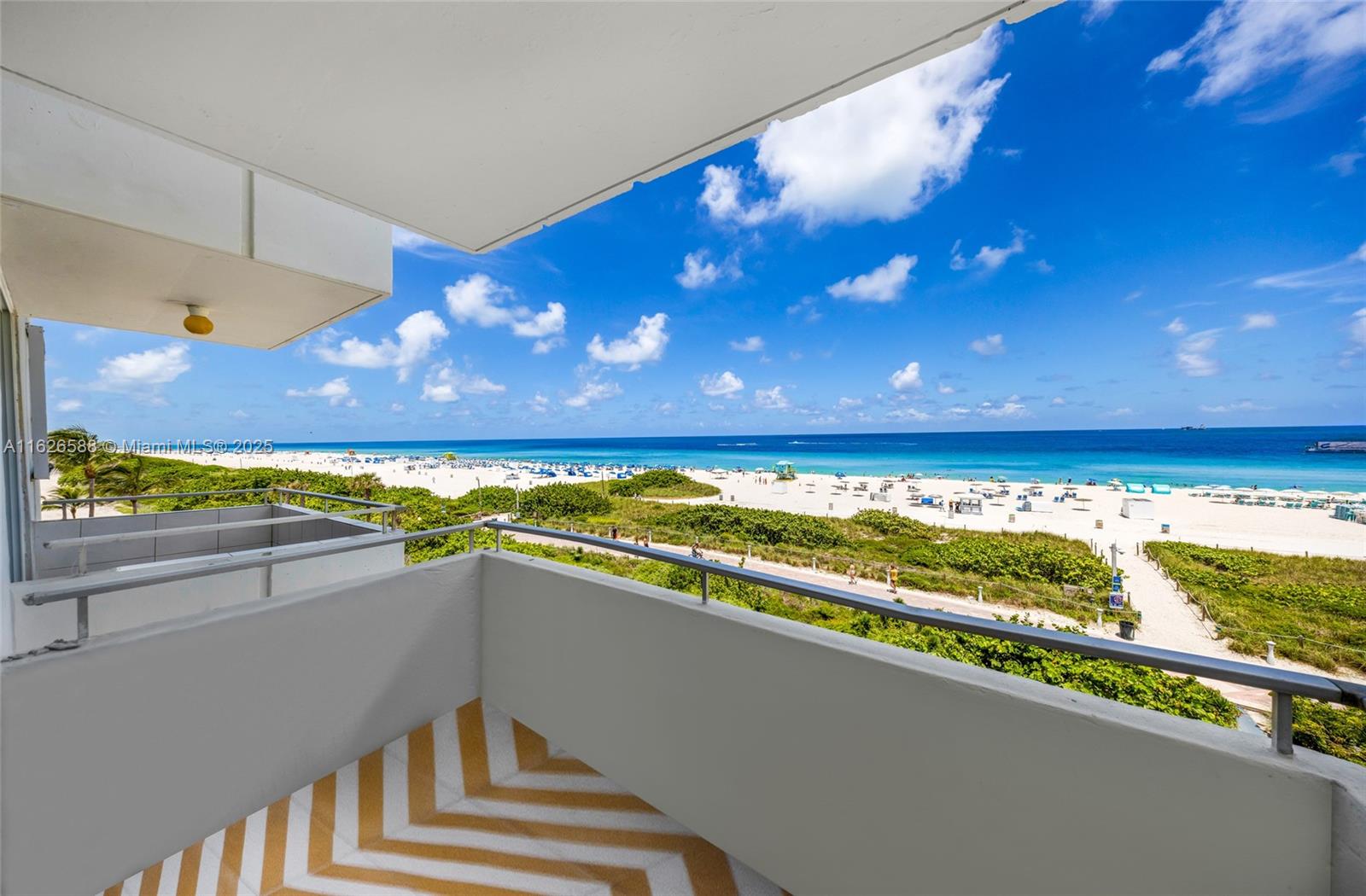 465 Ocean Dr 516, Miami Beach, Miami-Dade County, Florida - 1 Bedrooms  
1 Bathrooms - 