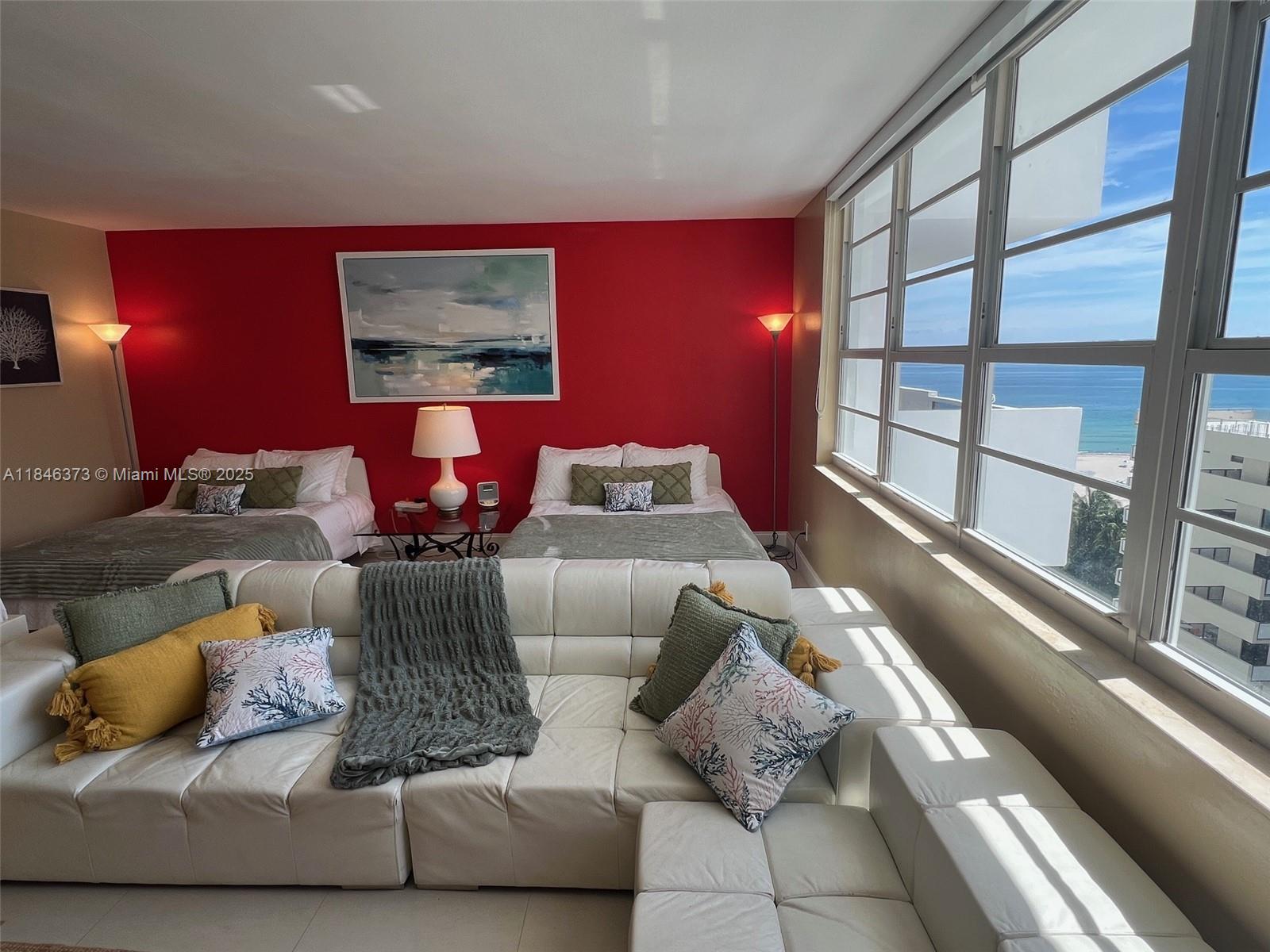 THE DECOPLAGE CONDO - Residential