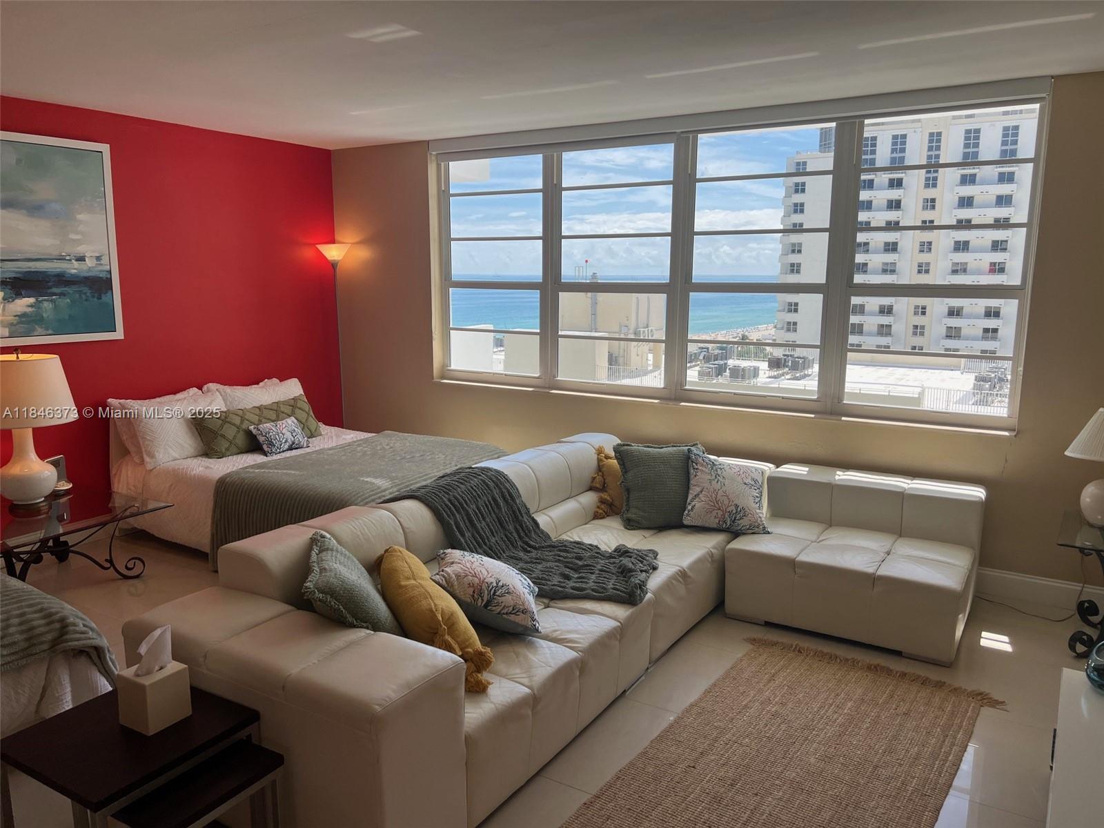 THE DECOPLAGE CONDO - Residential