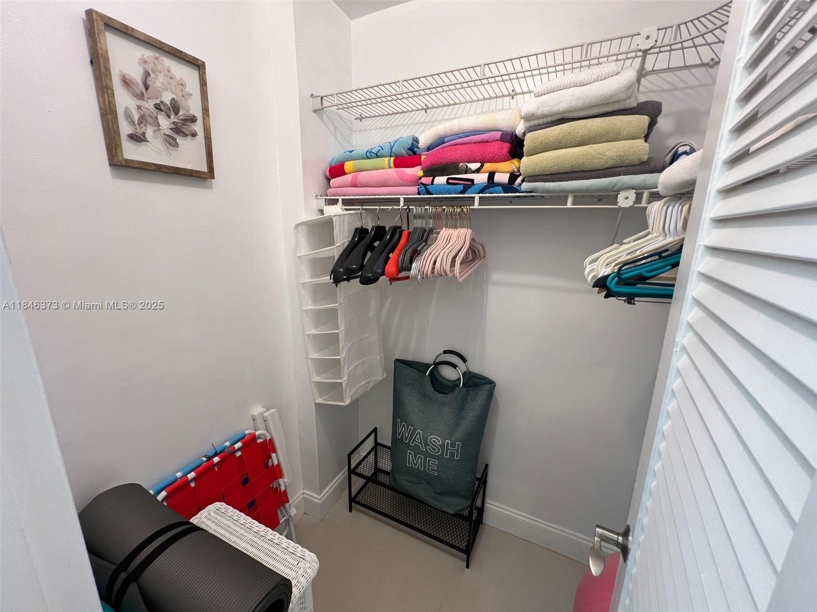 THE DECOPLAGE CONDO - Residential