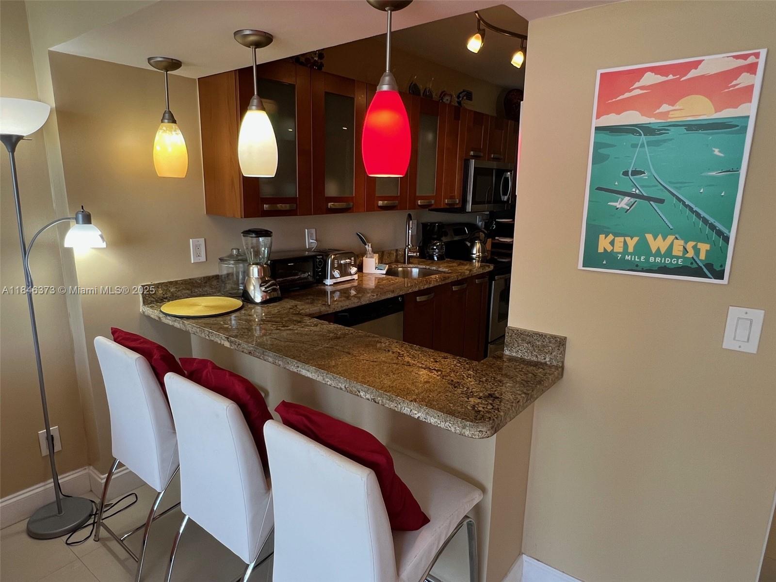 THE DECOPLAGE CONDO - Residential