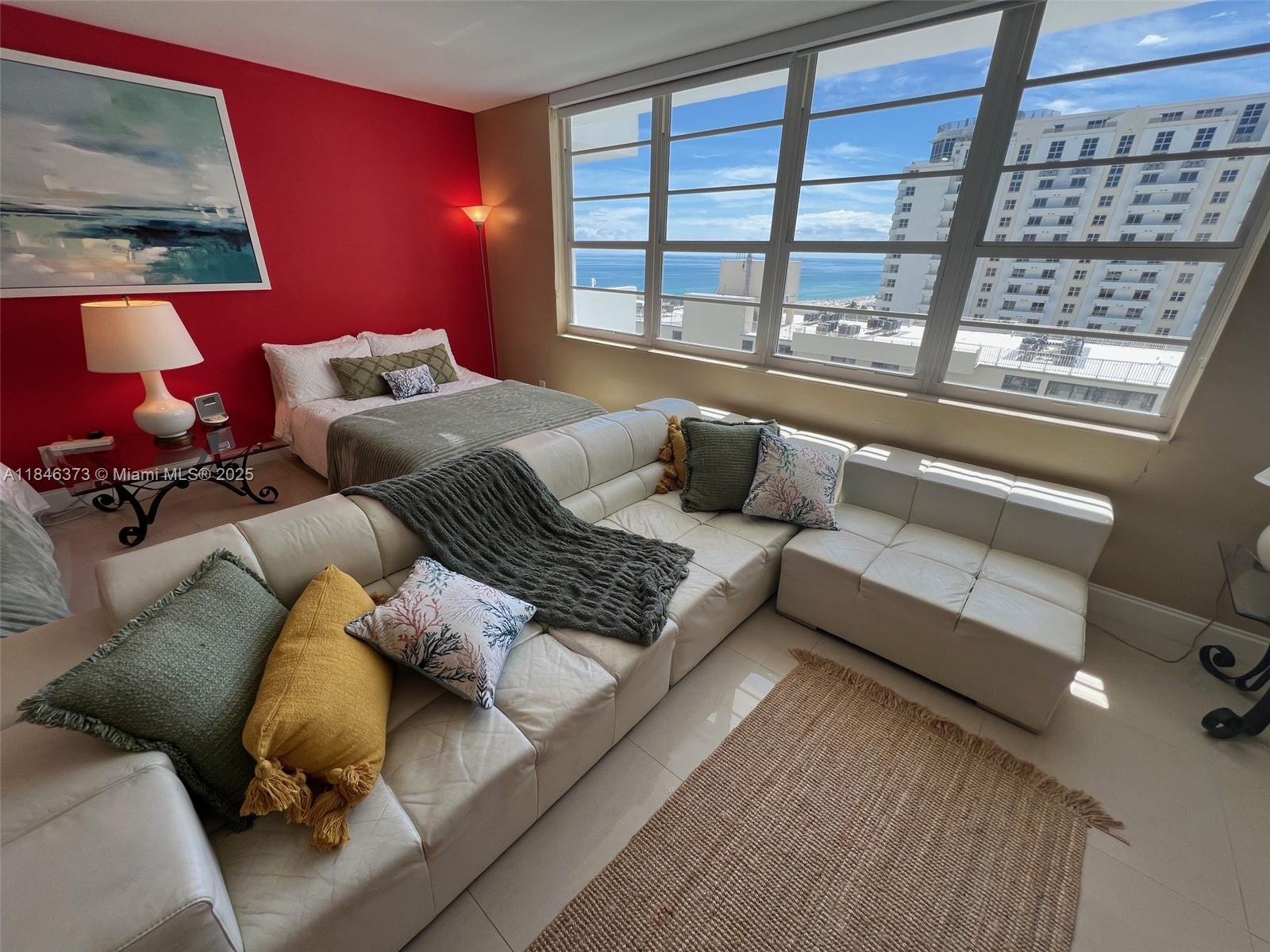 THE DECOPLAGE CONDO - Residential