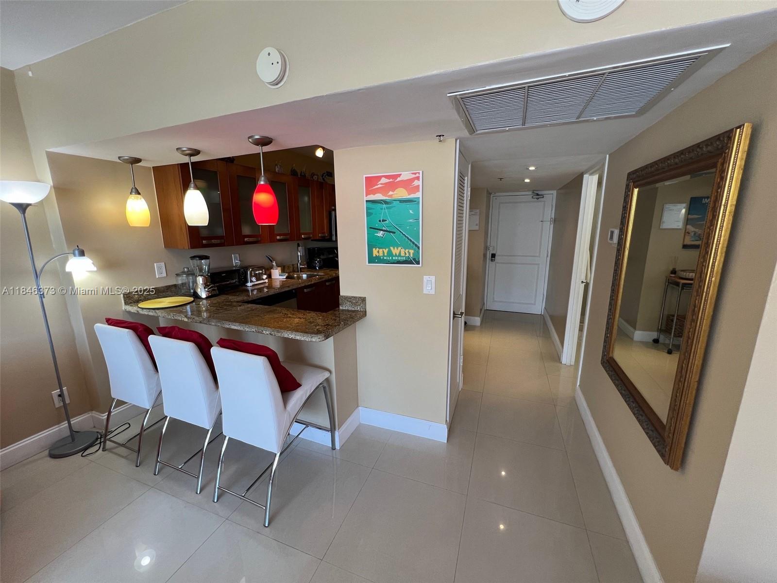 THE DECOPLAGE CONDO - Residential