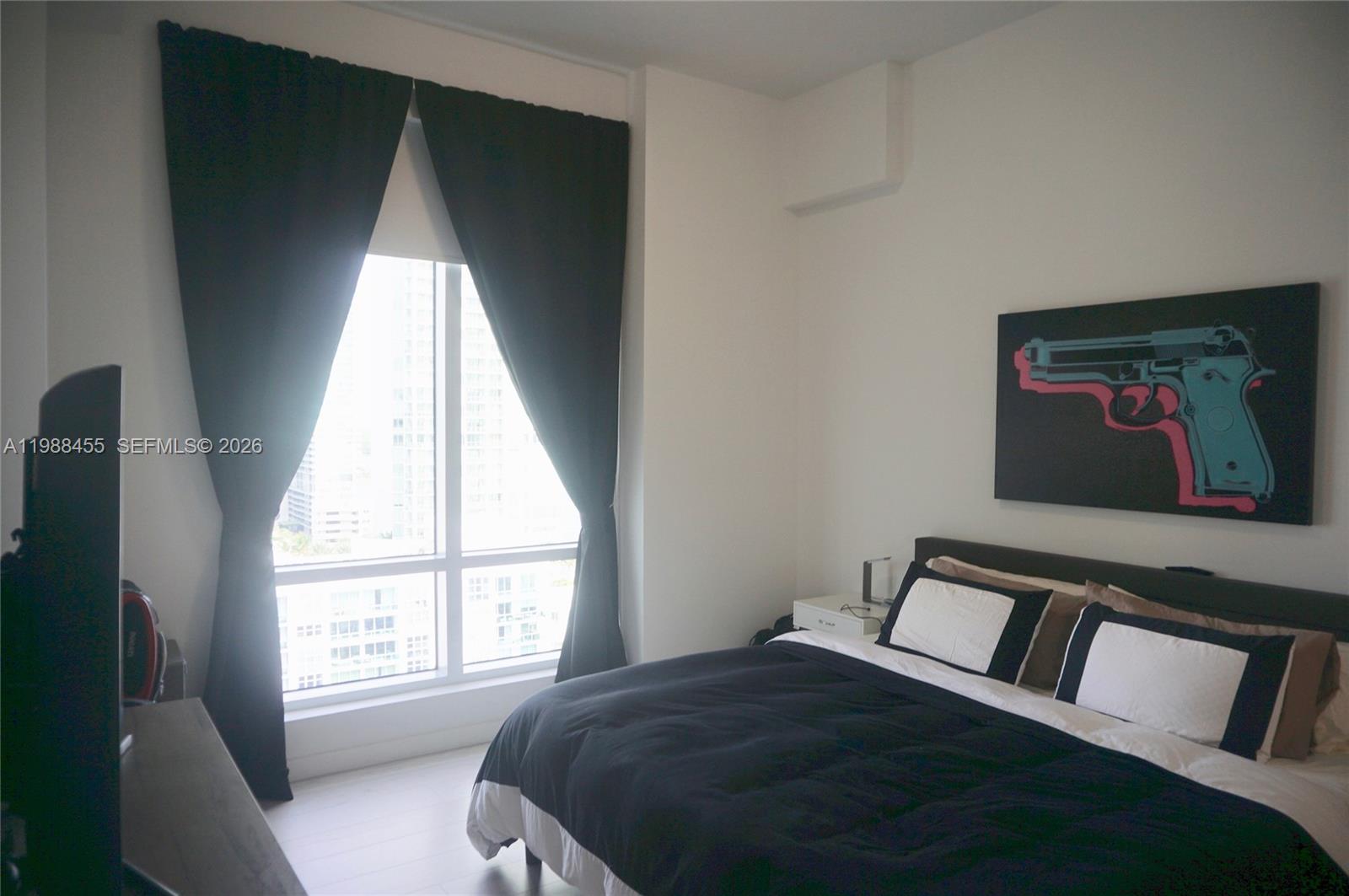 THE CRIMSON CONDOMINIUM - Residential Lease