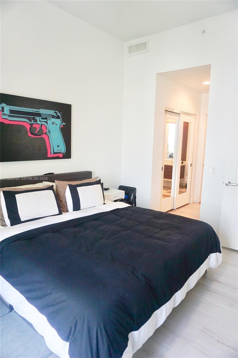 THE CRIMSON CONDOMINIUM - Residential Lease