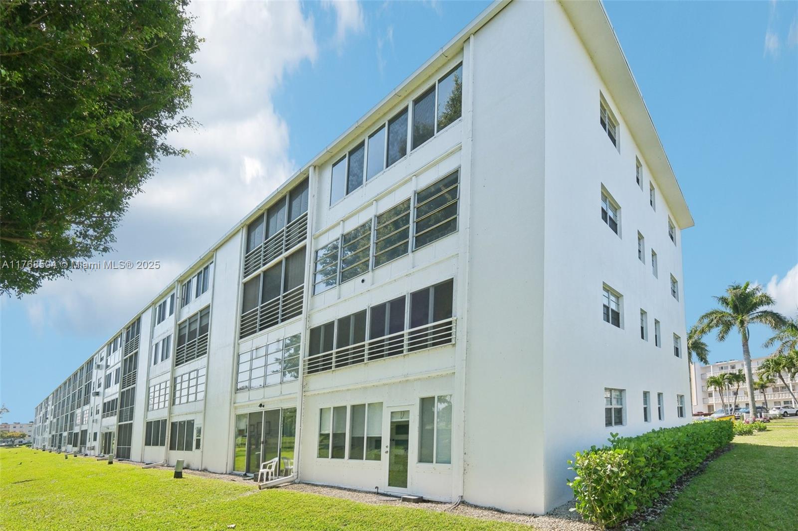 REXFORD AT CENTURY VILLAG - Residential