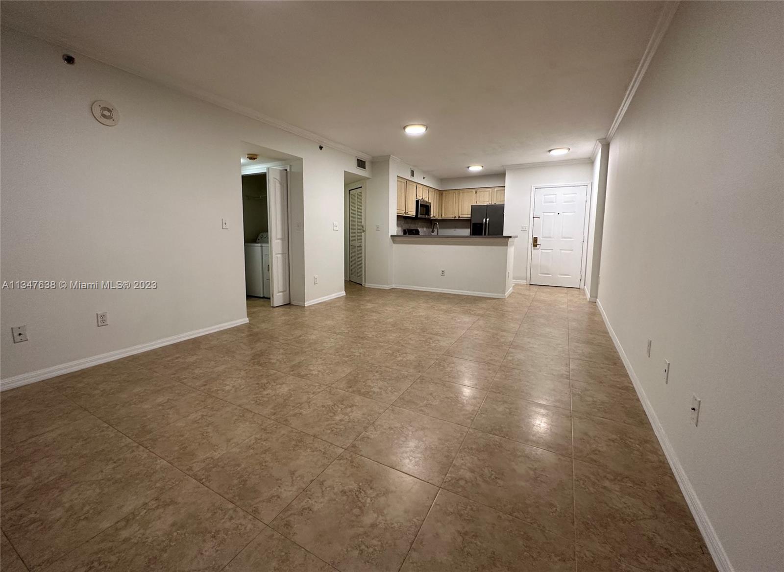 DA VINCI ON DOUGLAS CONDO - Residential