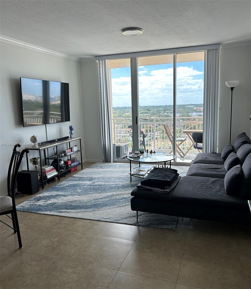 DA VINCI ON DOUGLAS CONDO - Residential