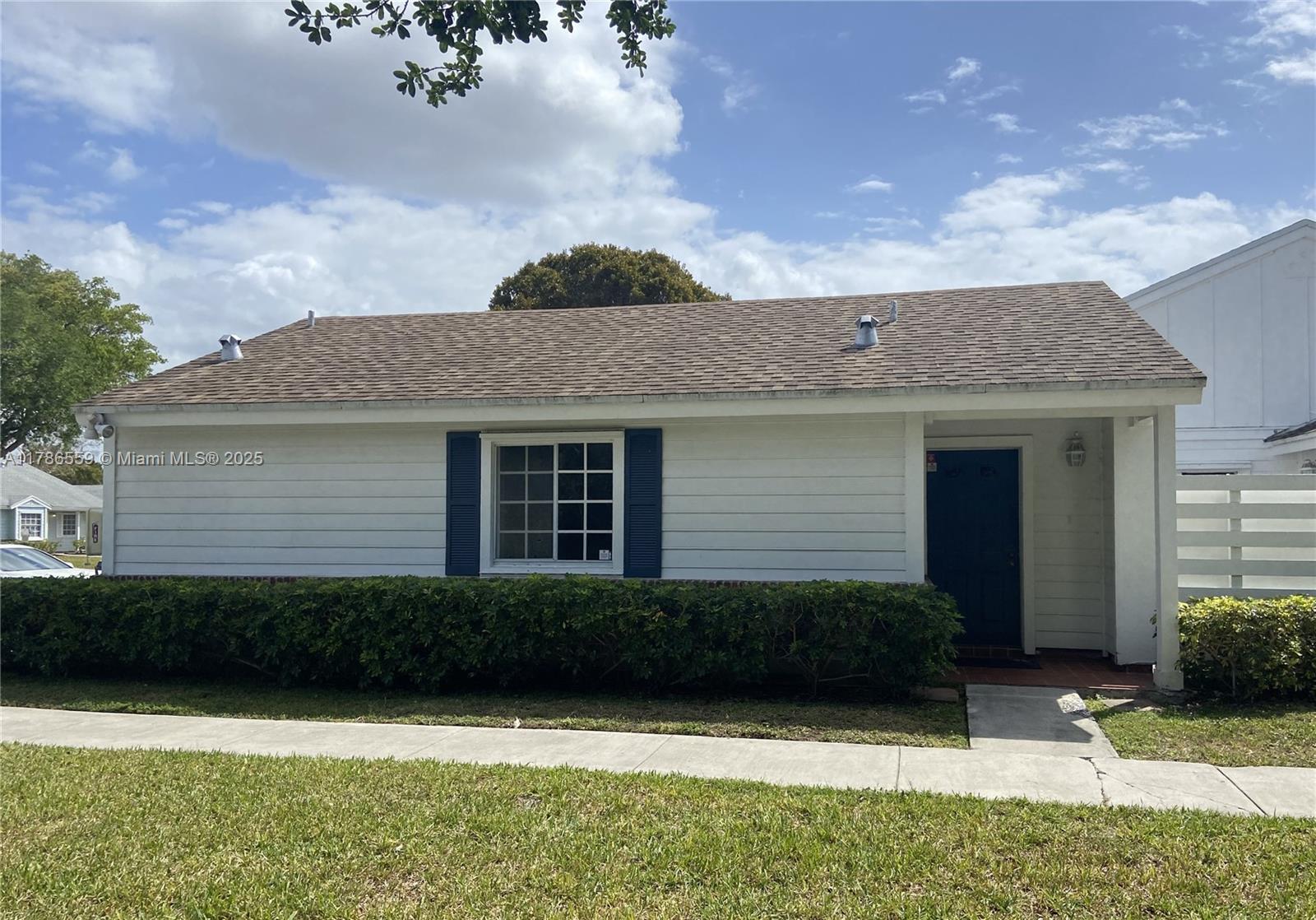 Rental Property at 13771 Sw 149th Cir Ln 1-85, Miami, Broward County, Florida - Bedrooms: 2 
Bathrooms: 2  - $2,400 MO.
