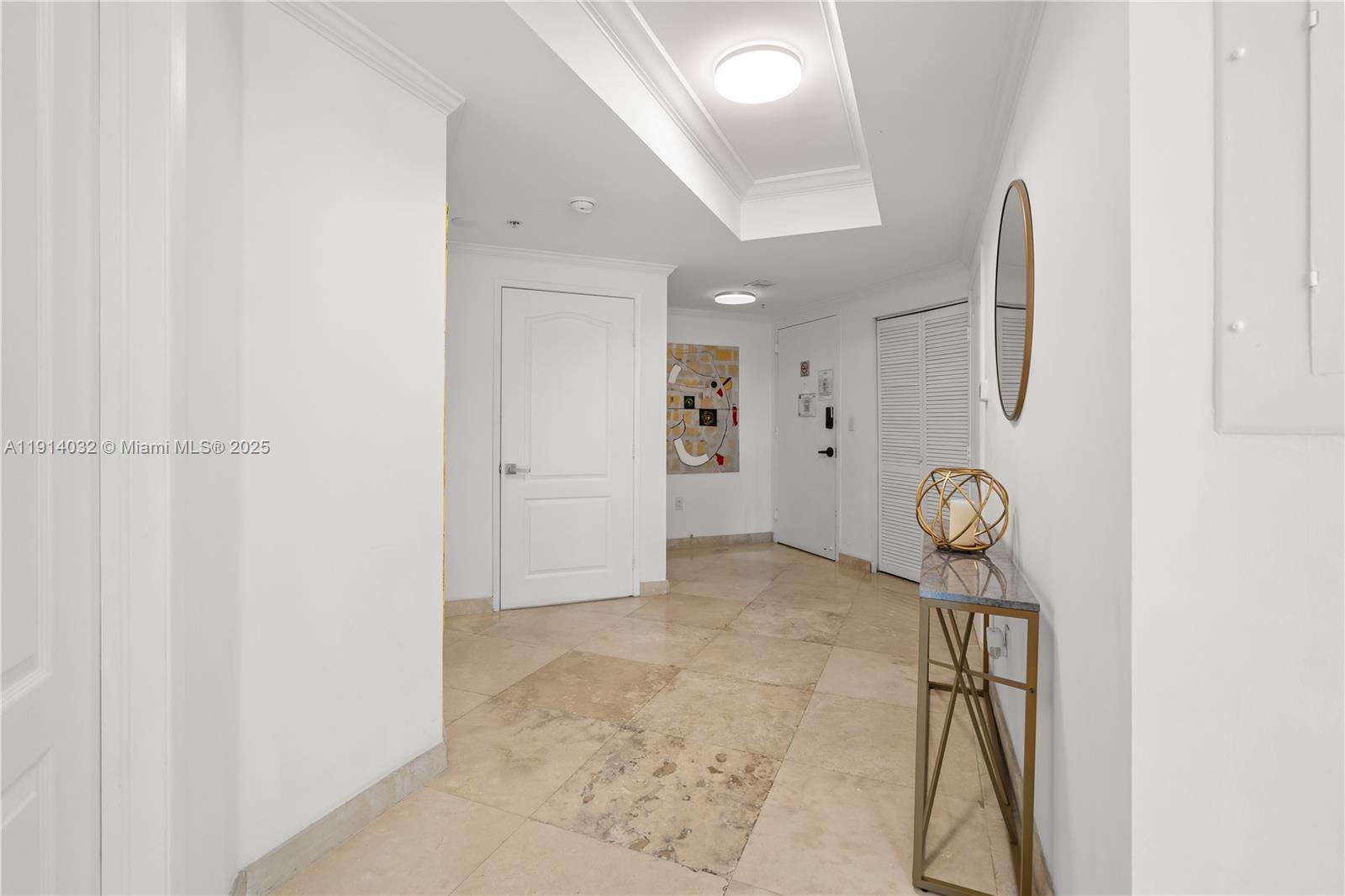 KING DAVID OF SUNNY ISLES - Residential