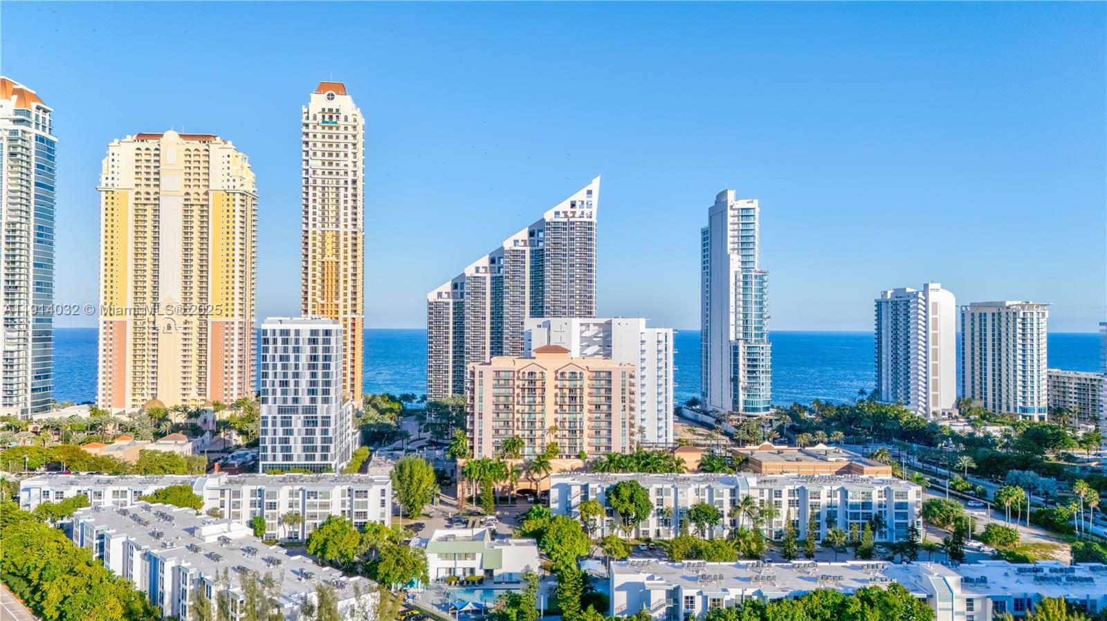 KING DAVID OF SUNNY ISLES - Residential
