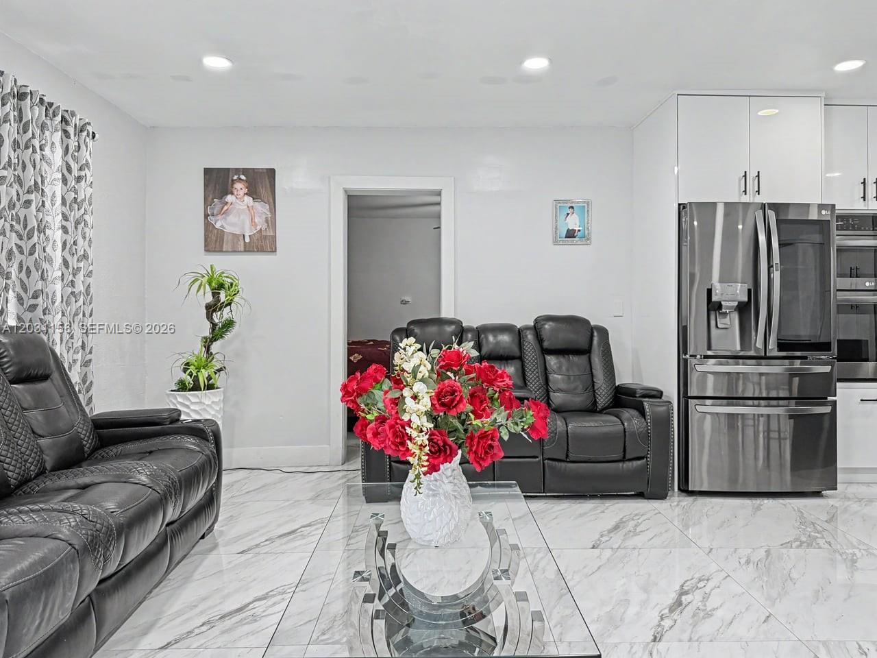 4265 W 8th Ave