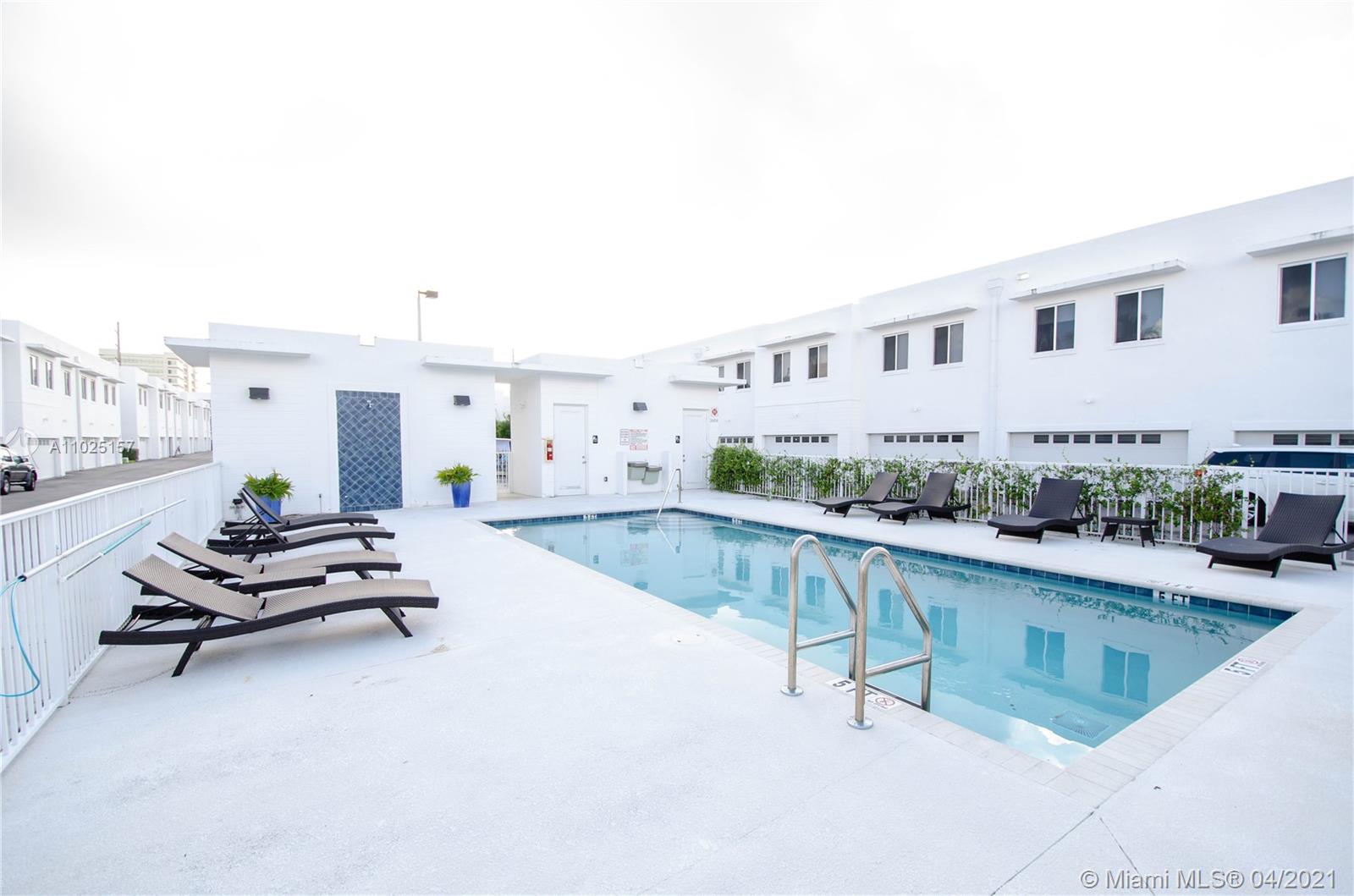 WEITZER AVENTURA PLACE CO - Residential Lease