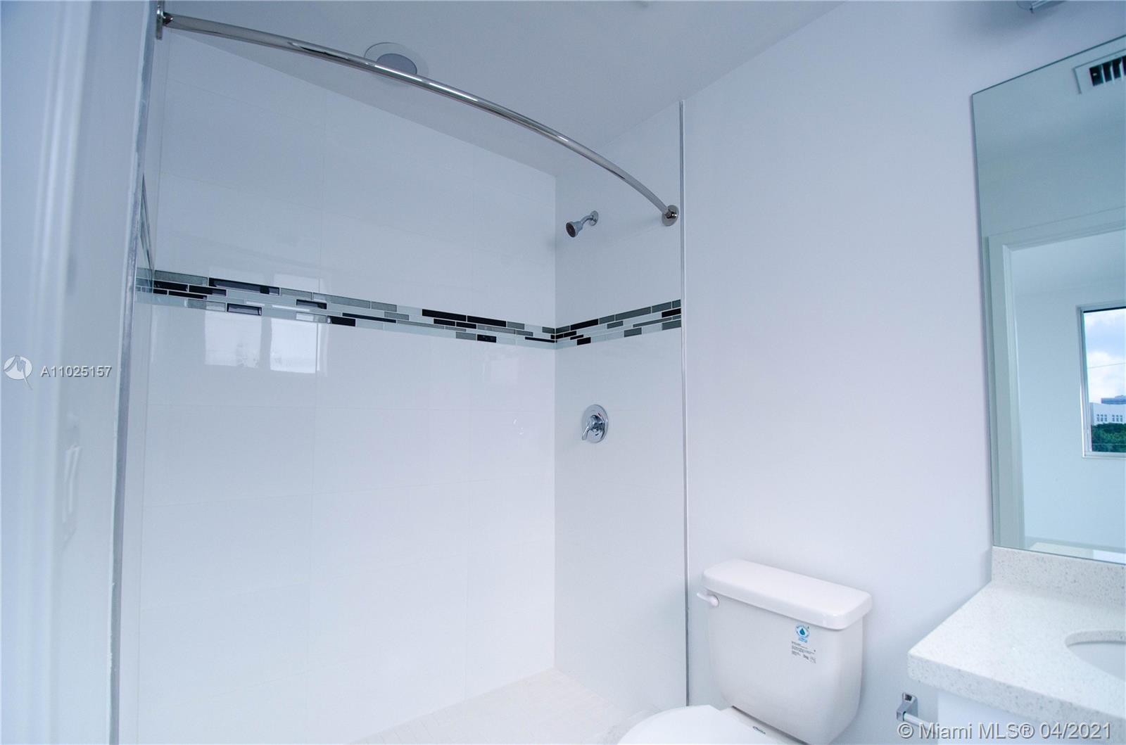 WEITZER AVENTURA PLACE CO - Residential Lease