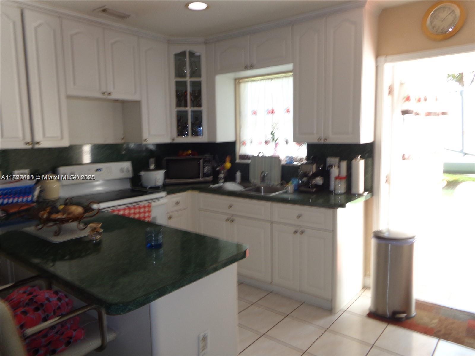 S CORAL HOMES SEC 3 - Residential